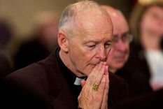 Howard Hubbard obispo Howard Hubbard, el exobispo que se casó y está acusado por violaciones a menores de edad. Foto: Efe.