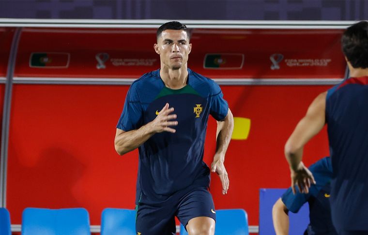 Cristiano Ronaldo El delantero portugués sería suplente ante Suiza. Foto: EFE