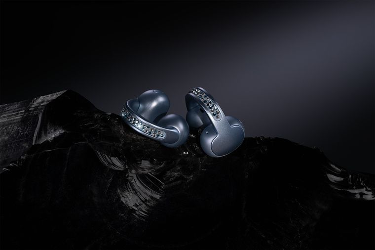 Los auriculares Motorola Buds Loop ahora también están disponibles en color Ice Melt. Los auriculares Motorola Buds Loop ahora también están disponibles en color Ice Melt.