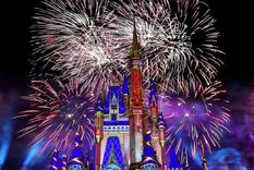 Un show de fuegos artificiales sorprendió a todos los asistentes. Foto: Agencias