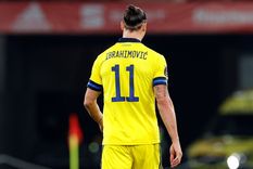 Zlatan no se guardó nada Foto: EFE