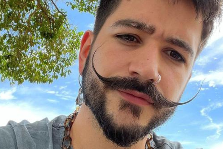 CAMILO FORMÓ UNA HERMOSA FAMILIA CON EVALUNA. PERO EN EL PASADO TUVO OTRAS RELACIONES QUE LO MARCARON.