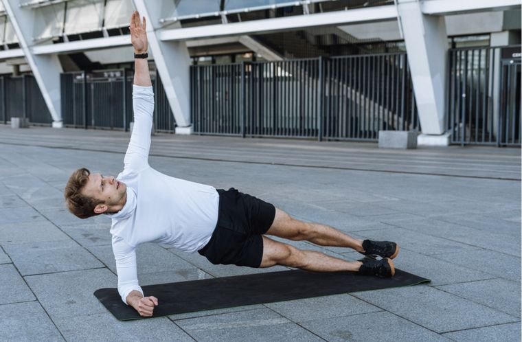 Ejercicios Fortalece la cintura con esta actividad Foto: Shutterstock
