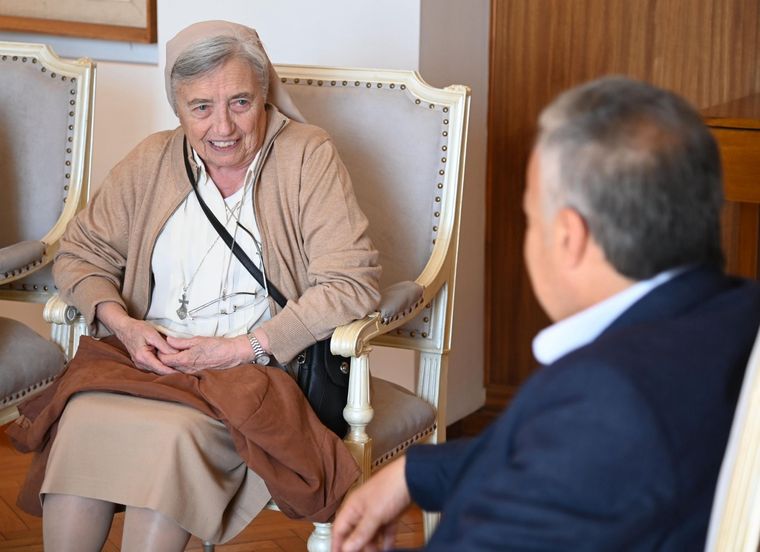 Alfredo Conerjo junto a Martha Pelloni Foto: Prensa Gobierno de Mendoza