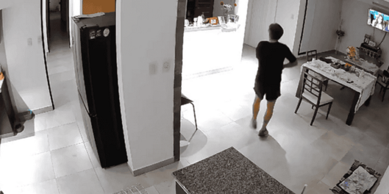 Un insólito caso ocurrido en un barrio privado de Santo Tomé, en la provincia de Santa Fe, dejó sorprendido a los vecinos. Foto: Captura de video