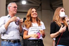 Tolosa Paz chicaneó a Luis Majul en una entrevista y se hizo una remera. Foto: Twitter Victoria Tolosa Paz