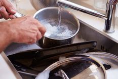 Este truco de limpieza te ayudará a recuperar tus ollas quemadas. Foto: Shutterstock