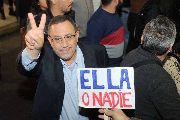 Kirchnerista y liberal. Carlos Maslaton, experto en inversiones financieras y ex concejal. Foto: Twitter.