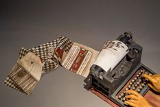 Prosa Sinfónica, madera tallada y acrílico sobre lienzo. Una de las obras que podrá verse en la muestra de Fernando Rosas y Laura Rudman.