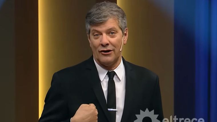 Mario Pergolini conduce Otro día perdido por Eltrece.