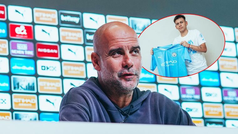 Guardiola se refirió en conferencia de prensa a la posibilidad de disponer de Echeverri para esta temporada con el Manchester City. Foto: @ManCity