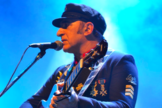 Coco Boudakian, líder fundador de Danger Four Foto: Instagram @dangerfour