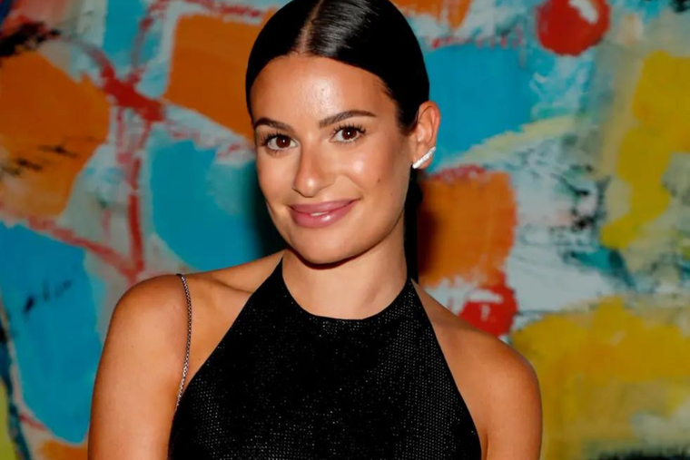 LEA MICHELE ES FUERTEMENTE CRITICADA. LA ACTRIZ CUMPLE UN SUEÑO EN MEDIO DE UNA POLÉMICA.