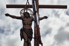 El nuevo Cristo de la Hermandad en el Manzano Histórico. Foto: Captura de video El nuevo Cristo de la Hermandad en el Manzano Histórico. Foto: Captura de video