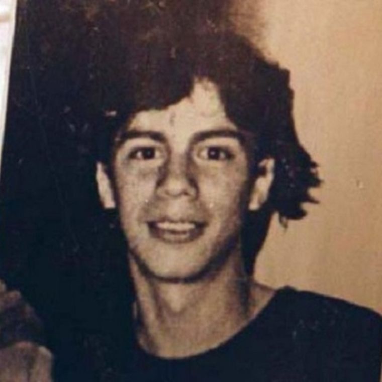 Walter Bulacio, asesinado por la policía. Fue detenido en el marco de una razzia antes de un recital de Los Redonditos. Walter Bulacio, asesinado por la policía. Fue detenido en el marco de una razzia antes de un recital de Los Redonditos.