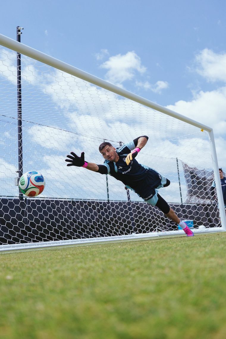 Rulli durante los entrenamientos con la Selección argentina en Kansas. Rulli durante los entrenamientos con la Selección argentina en Kansas.