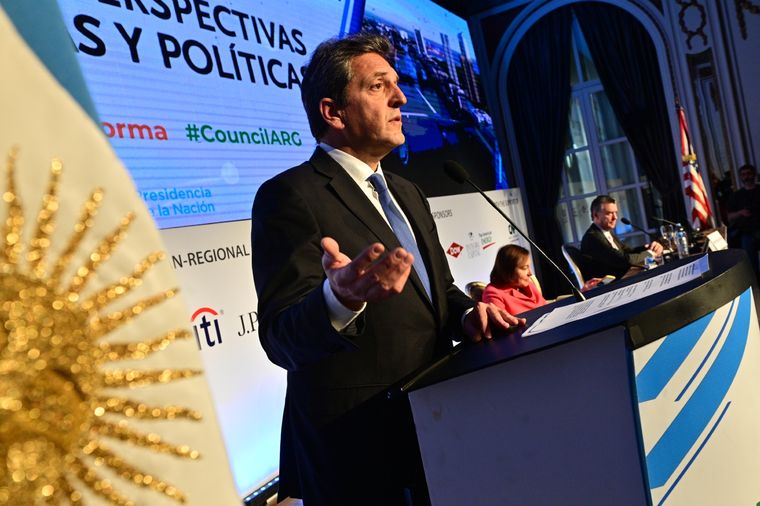 Sergio Massa anticipó la investigación sobre la cautelar dudosa ante un nutrido auditorio de empresario en el Consejo de las Américas.