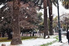 Nevó en Mendoza los primeros días de invierno. Nevó en Mendoza los primeros días de invierno.