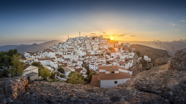 EL Balcón de la Axarquía en Comares ofrece uno de los paisajes más imponentes Foto: Facebook - Turismo Comares