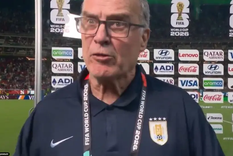 La furia de Marcelo Bielsa tras la eliminación de Uruguay del Mundial: ¡Dale de una vez!