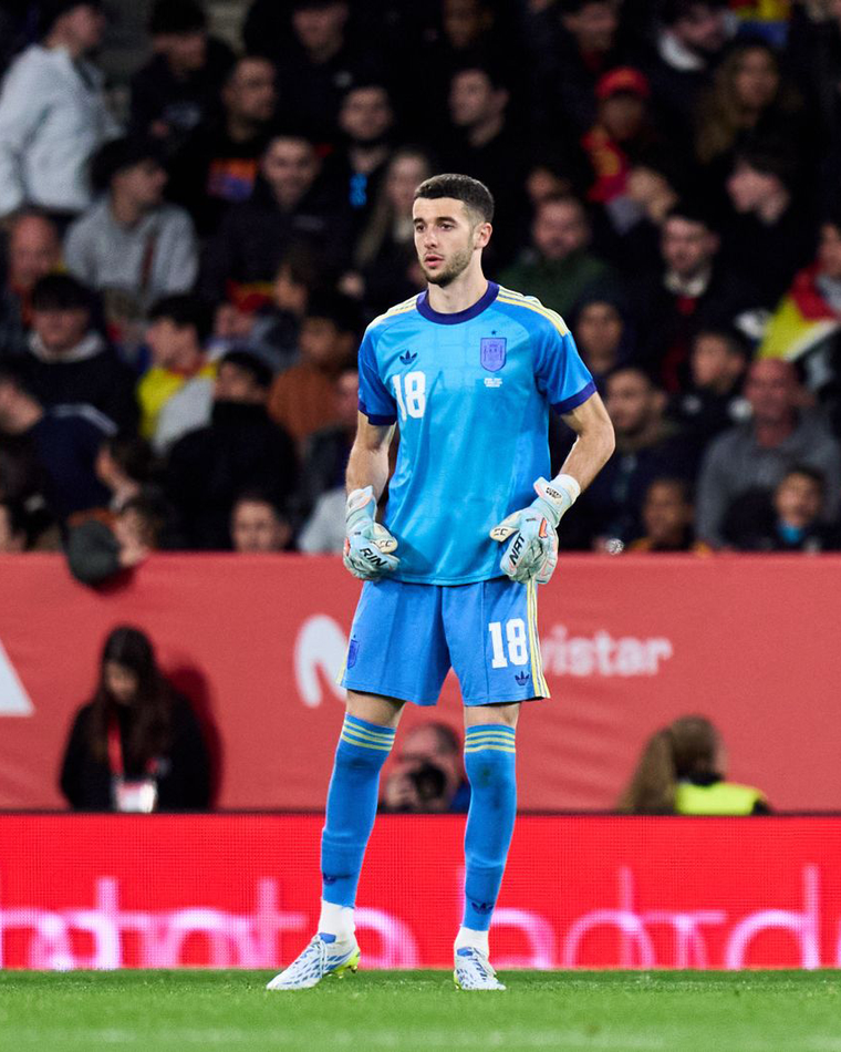 Joan García debutó en la Selección de España, pero no fue muy bien recibido por los fanáticos presentes en el estadio del Espanyol. Joan García debutó en la Selección de España, pero no fue muy bien recibido por los fanáticos presentes en el estadio del Espanyol.
