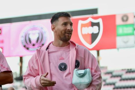 En Rosario confirman que harán gestiones para que Messi se vista de rojinegro. Foto: Newells En Rosario confirman que harán gestiones para que Messi se vista de rojinegro. Foto: Newells