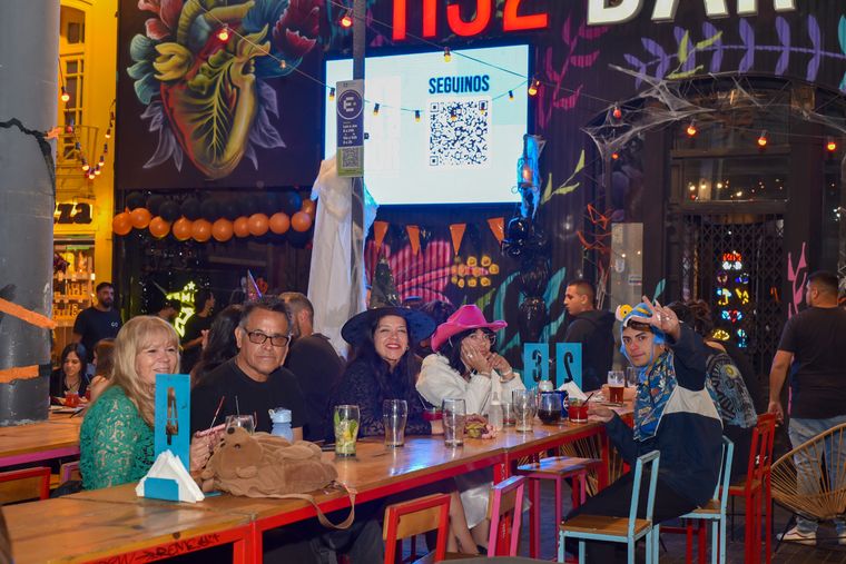 La Arístides se vistió de fiesta y Halloween volvió a brillar en Mendoza.