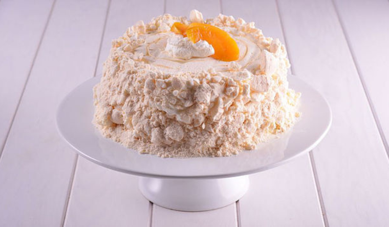 Postre chajá con merengue y duraznos: una delicia ligera Foto: Shutterstock