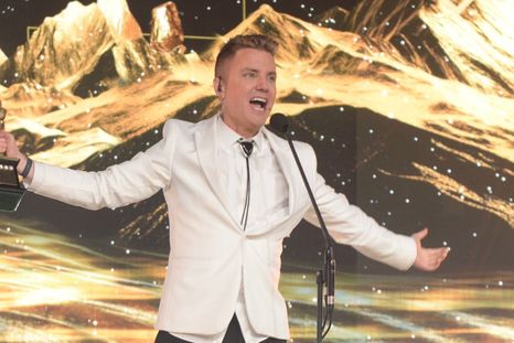 La felicidad del presentador. Foto: RS Fotos. La felicidad del presentador. Foto: RS Fotos.