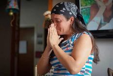 Adriana Briceño le pasaba mensajes a su esposo detenido, Ángel Godoy, en envoltorios de dulces.