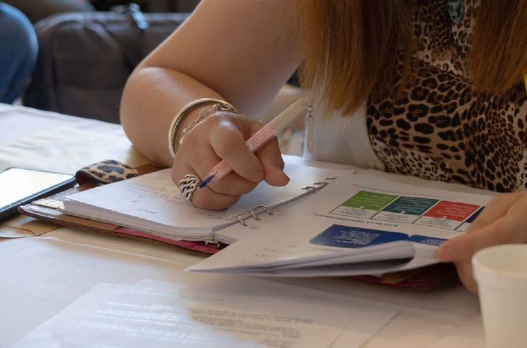 La DGE y un comunicado clave por el GEI. La DGE y un comunicado clave por el GEI.