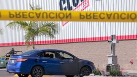 La batalla entre carteles en Sinaloa no se ha detenido en casi un año. La batalla entre carteles en Sinaloa no se ha detenido en casi un año.