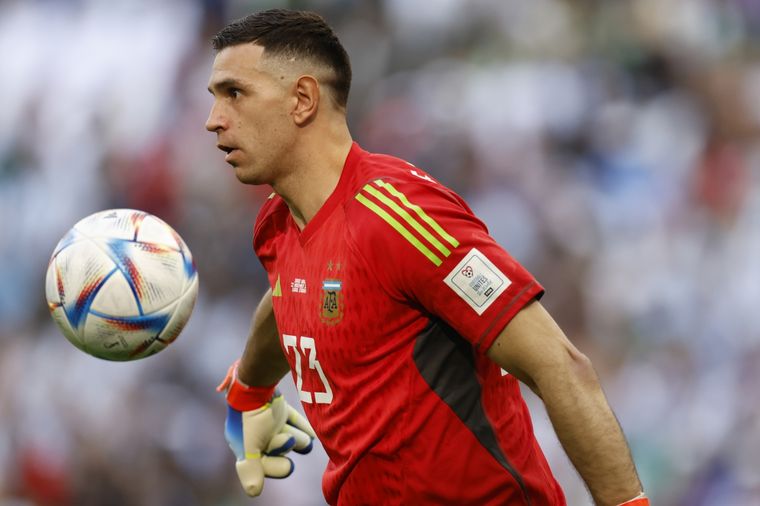 Dibu Martínez perdió su valla invicta en la Selección argentina. Foto: EFE