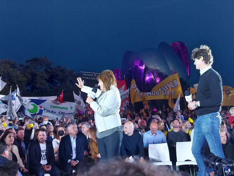 Bullrich en el cierre de campaña de María Eugenia Vidal.