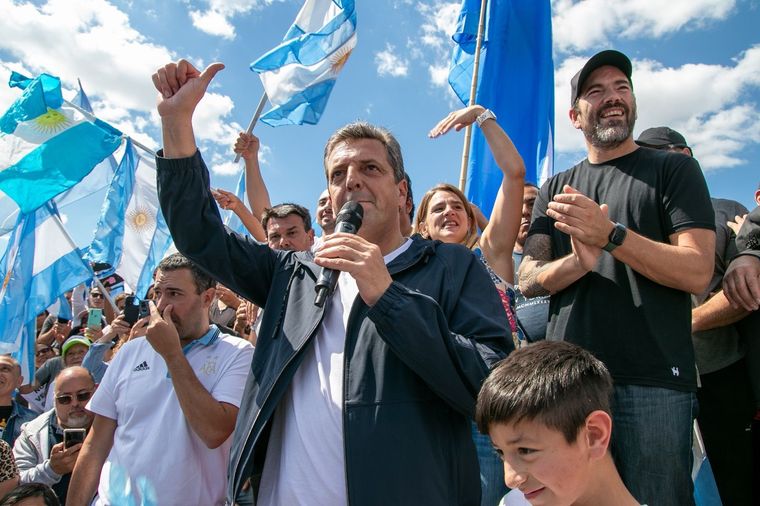 Massa El ministro de Economía quiere llegar al 30% en Córdoba y romper un nuevo récord en Buenos Aires. Crédito: Prensa Massa Foto: Prensa Ministerio de Economía