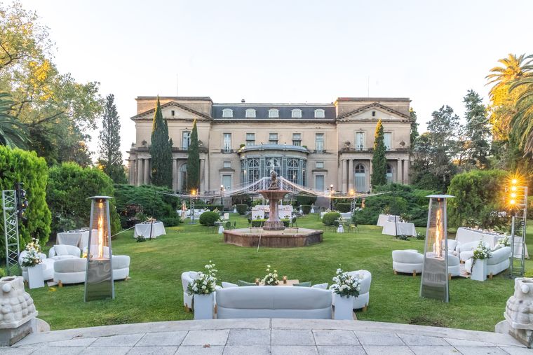 El prestigioso Palacio Sans Souci, lugar elegido para la boda. El prestigioso Palacio Sans Souci, lugar elegido para la boda.