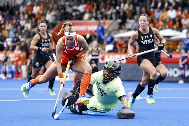 Las Leonas juegan la final contra Países Bajos.