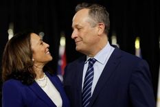 Quién es Doug Emhoff, esposo de Kamala Harris y primer segundo caballero de Estados Unidos