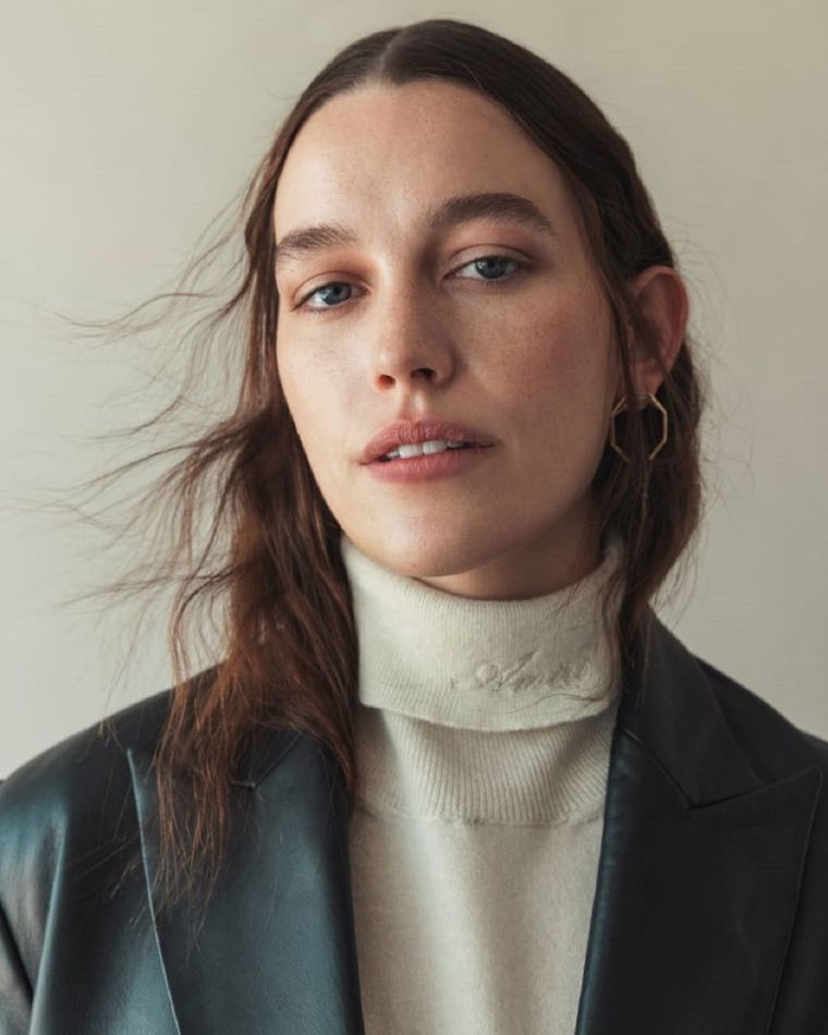 La protagonista de You encontró el amor en un set de Netflix. Foto: Instagram