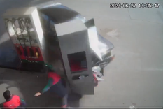 Dos playeros resultaron heridos por el choque. Foto: Captura vídeo