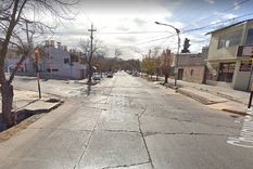 estaba charlando con un amigo y lo asaltaron en godoy cruz