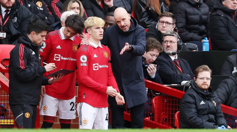 El DT del United le dedicó unas palabras a la familia del argentino.