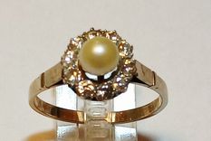 Subasta de anillos y pulseras de oro.