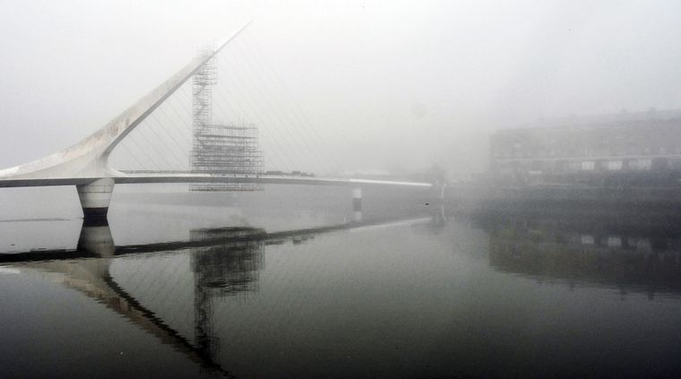 La neblina que se registró hoy en Buenos Aires afectó el funcionamiento de Ezeiza y Aeroparque Foto: TELAM