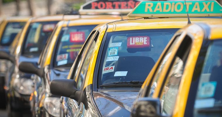 Los taxis y remises forman parte sustancial del transporte en lugares turísticas.