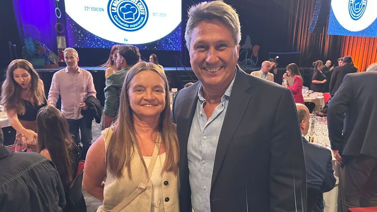 El Dr. Richard Diumenjo y su esposa Mariana. El Dr. Richard Diumenjo y su esposa Mariana.