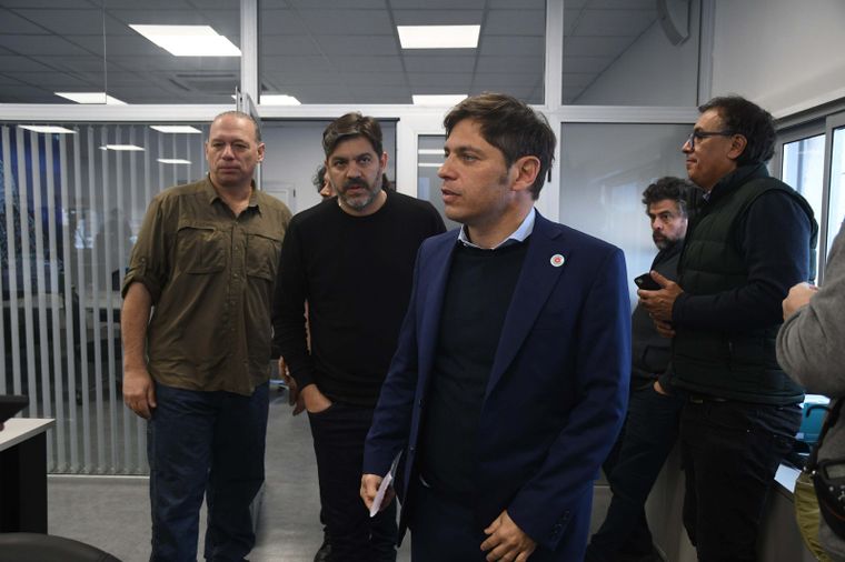 Kicillof se reunió con Berni en el Centro de Comando Operativo en Puente 12. Foto: Télam