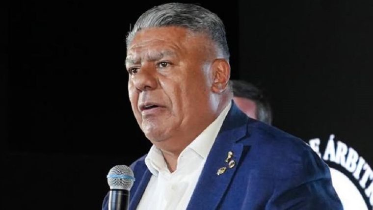 Chiqui Tapia con una imagen negativa cada vez peor. Chiqui Tapia con una imagen negativa cada vez peor.