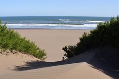 Reta es una de las playas más tranquilas de la Costa. Foto: retakhuyana.com.ar