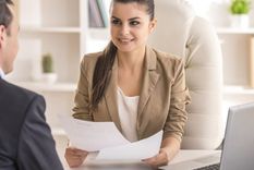 Según los expertos en Recursos Humanos, no deberías ser tan sincero en algunas preguntas de tu entrevista de trabajo. Foto: Shutterstock